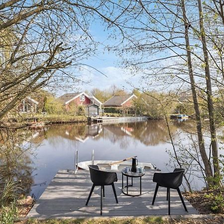 Ferienhaus Am Kleinen See Mit Steg, Garten Und Terrasse Twist Bagian luar foto